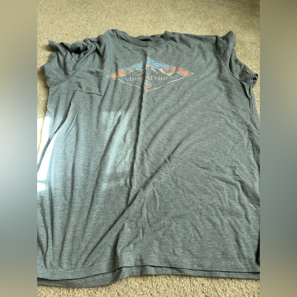 Vineyard Vines Tee